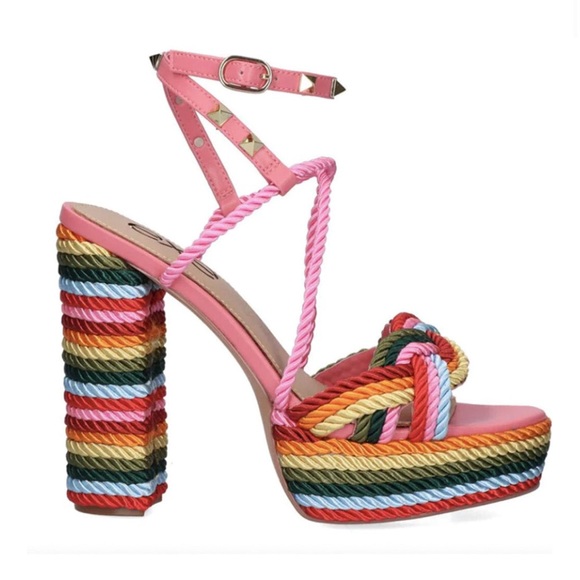 EXE    
Women's Brianna Heels In Multi Color new no box size 7 - Picture 3 of 9